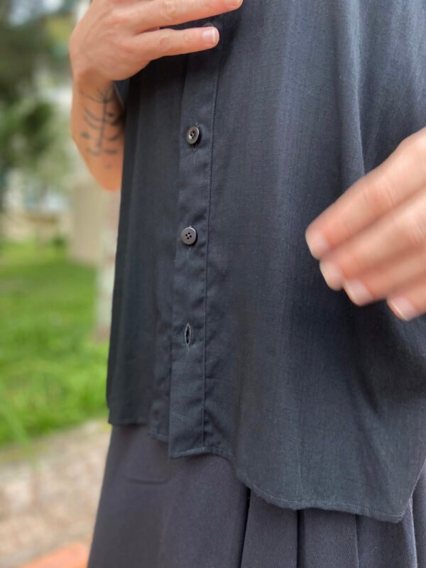 camisa levíssima em viscose - Imagem 3